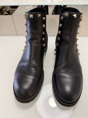 Valentino Rockstud Black Leather Ankle Boots 37.5